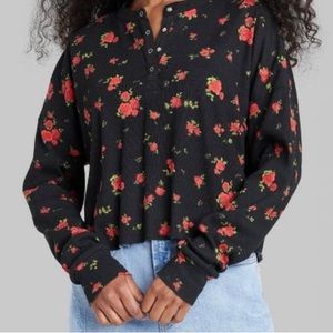 NWT Women’s Long Sleeve Black/Red Floral Henley, XS